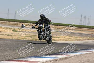 media/Aug-04-2024-TrackDaz (Sun) [[e1ff0814b6]]/Group B/1220pm (Wheelie Bump)/